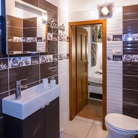 Patohill Vineyard Village