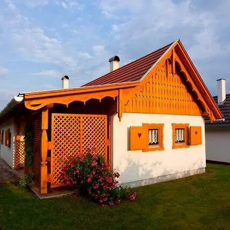 Patohill Vineyard Village
