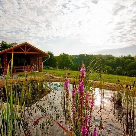 Patohill Vineyard Village Kır Evi Petrikeresztúr
