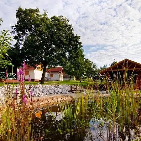Patohill Vineyard Village *